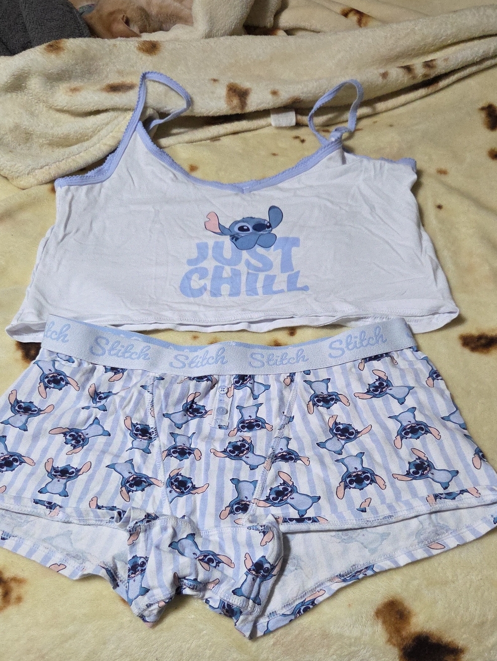 Disney Stitch 'Just Chill' Pajama Cami & Shorts Set - Light Blue & White